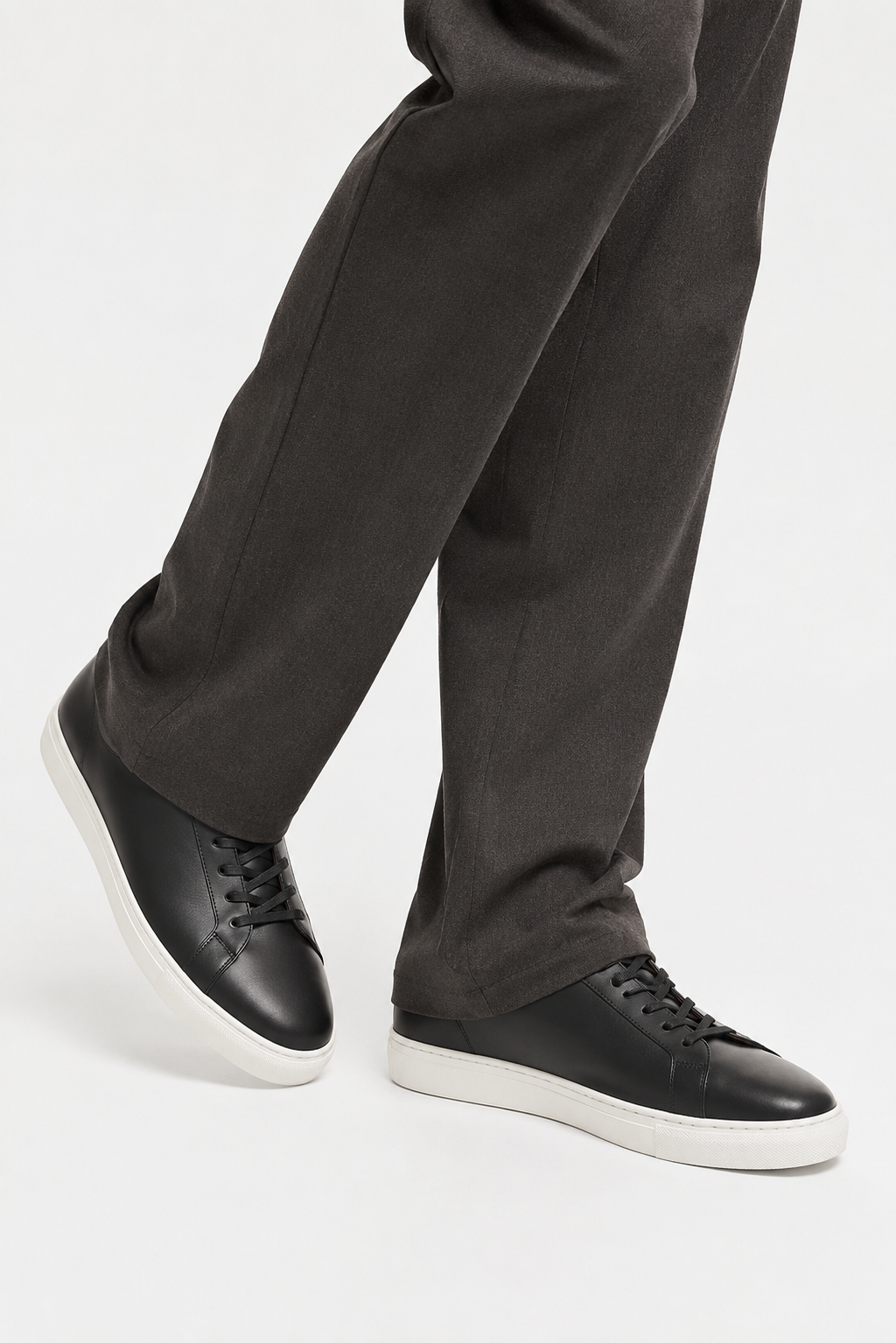 Low-top Leather Sneaker — Black — Sneakers