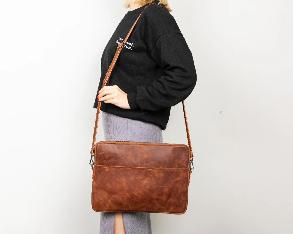 Laptop & Tablet Sleeve – Full-grain leather – view 6
