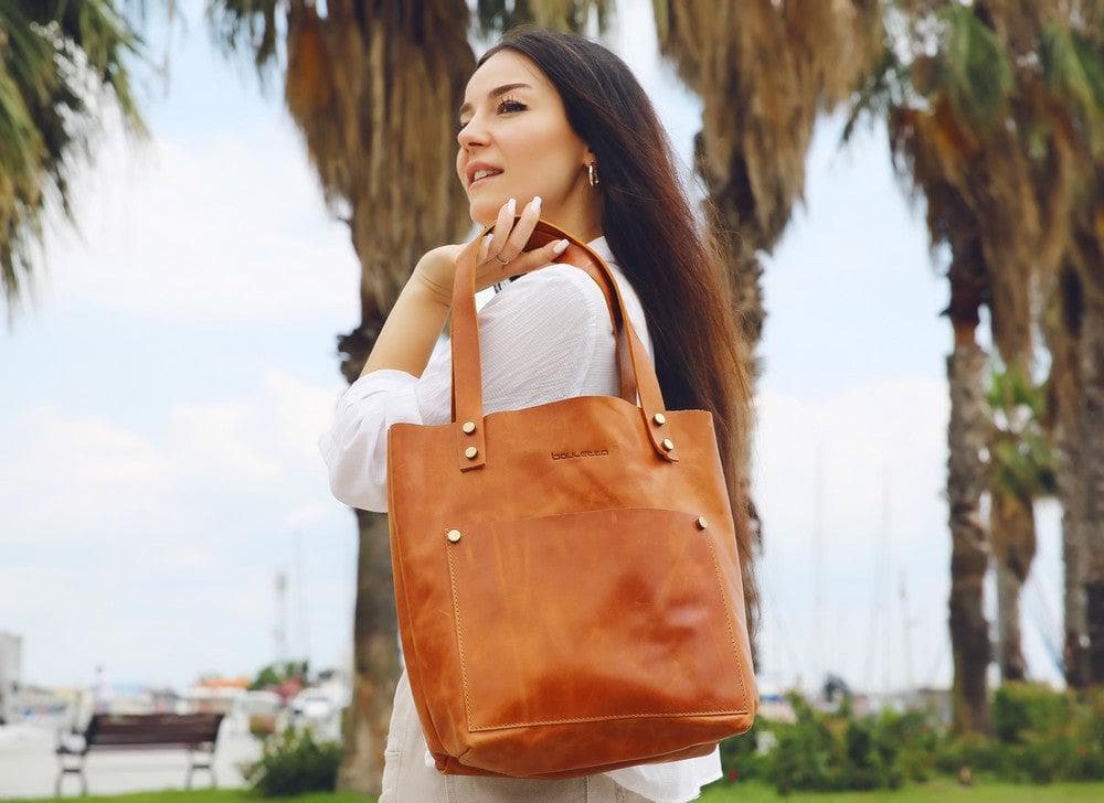 Women's Leather Bag – Full-grain leather – view 5